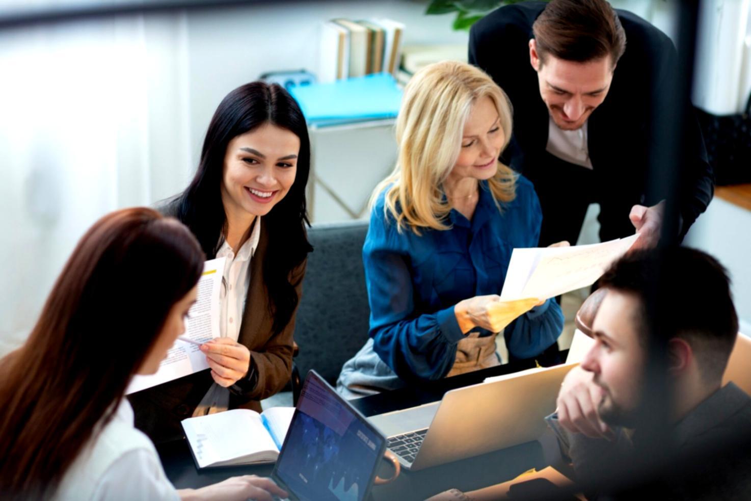 Analyse von Ausgabemustern und Finanztrends