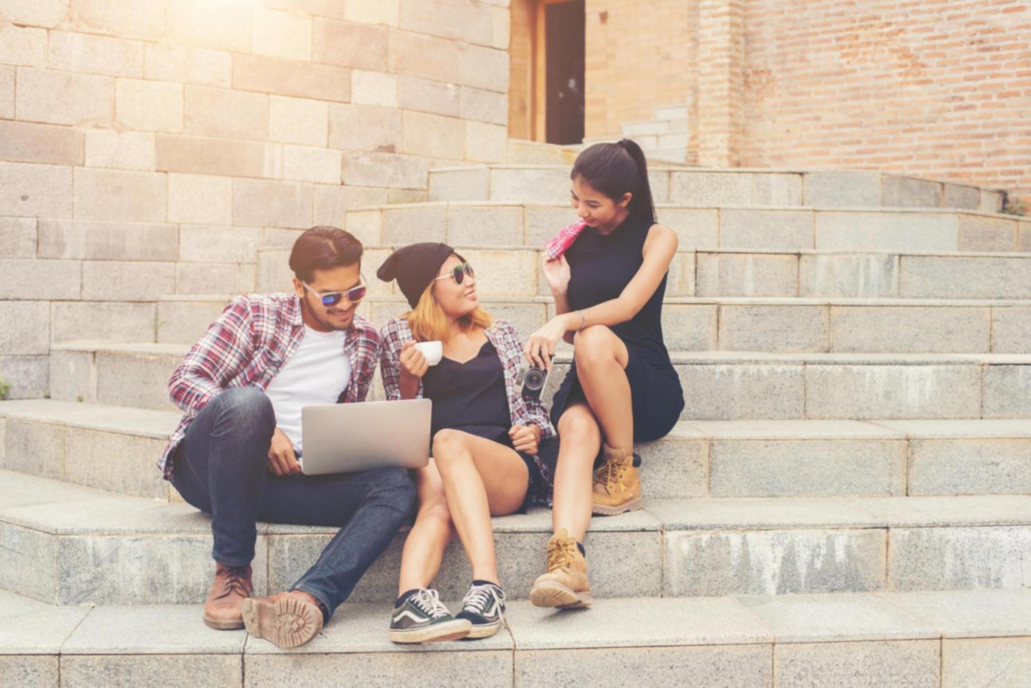 Zusammenarbeit am Schreibtisch